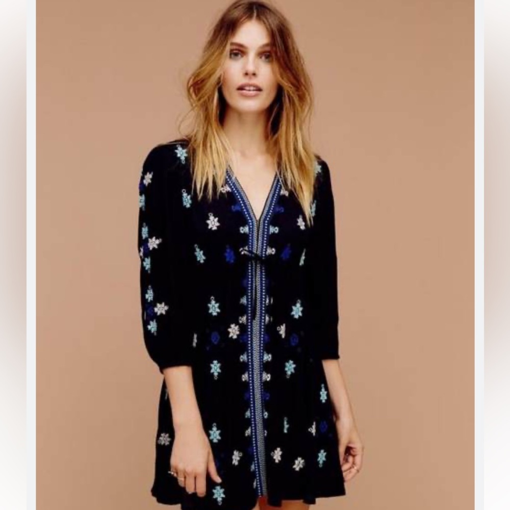 HUGE SALE 🥰🥰Free People Stargazer Dress Boho
Black Embroidered Tunic Top Dress